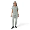 Blusa médica de mujer Force Essentials con cuello en V y paneles de punto en las partes de arriba