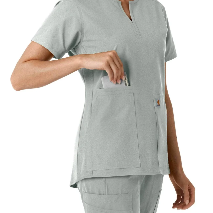 Blusa médica de mujer Force Essentials con cuello en V y paneles de punto en las partes de arriba