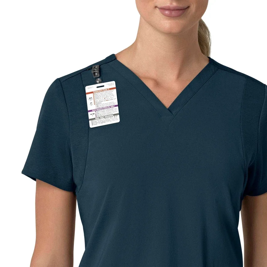 Blusa médica para mujer Force Cross-Flex con cuello en V y paneles elásticos en la parte de arriba