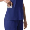Blusa médica para mujer Force Cross-Flex con cuello en V y paneles elásticos en la parte de arriba