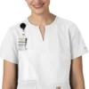 Blusa médica tipo túnica con cuello en V «Force Essentials» para mujer