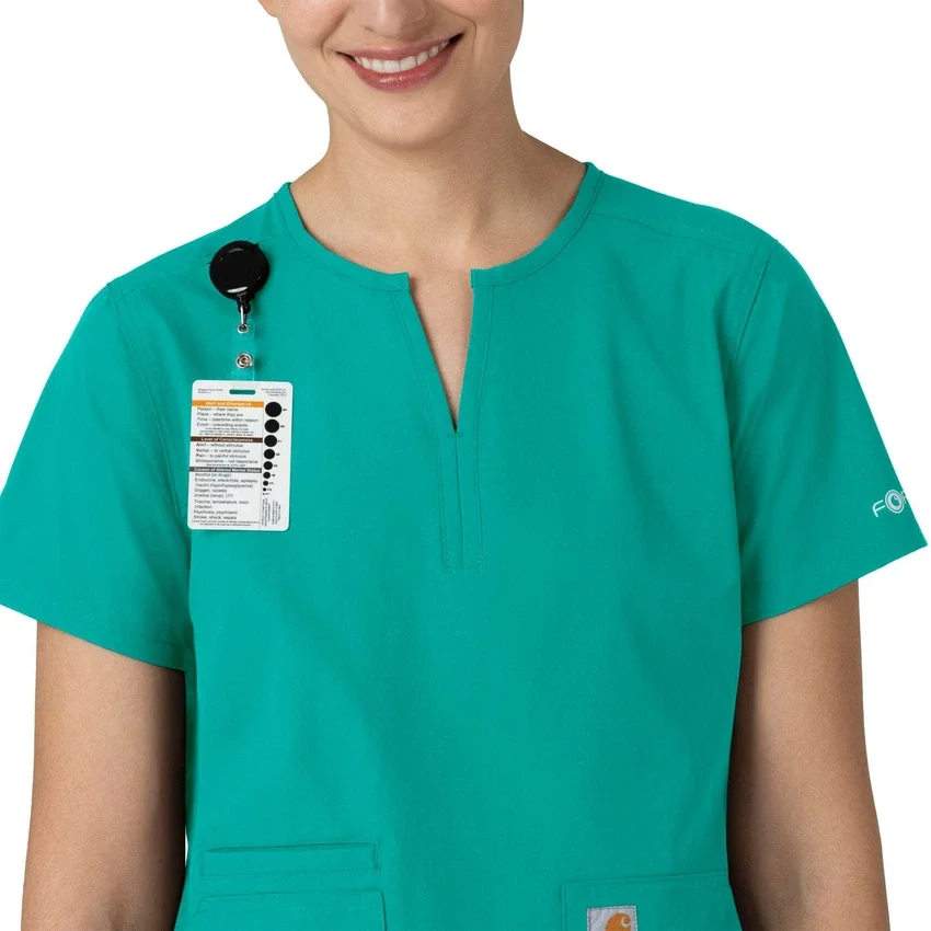 Blusa médica tipo túnica con cuello en V «Force Essentials» para mujer