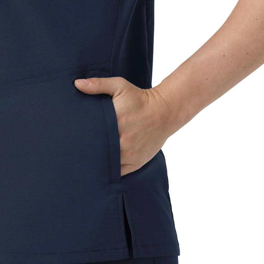Blusa quirúrgica de cuello en V Rugged Flex Fld para mujer