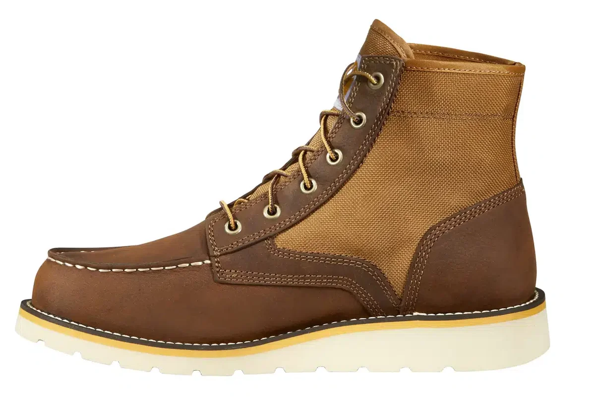 Botas con cuña y puntera Moc de 6"