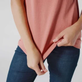 Camiseta icónica K87 de corte holgado y tejido grueso con bolsillos para mujer