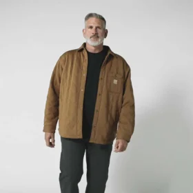 Chaqueta tipo camisa acolchada de corte holgado y peso grueso con cierre de botones a presión Rain Defender®