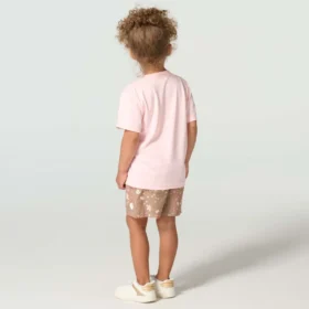 Conjunto de dos piezas para niñas: Camiseta de manguitos Force Sun Defender™ y pantalones cortos estampados con cintura elástica (niñas pequeñas)