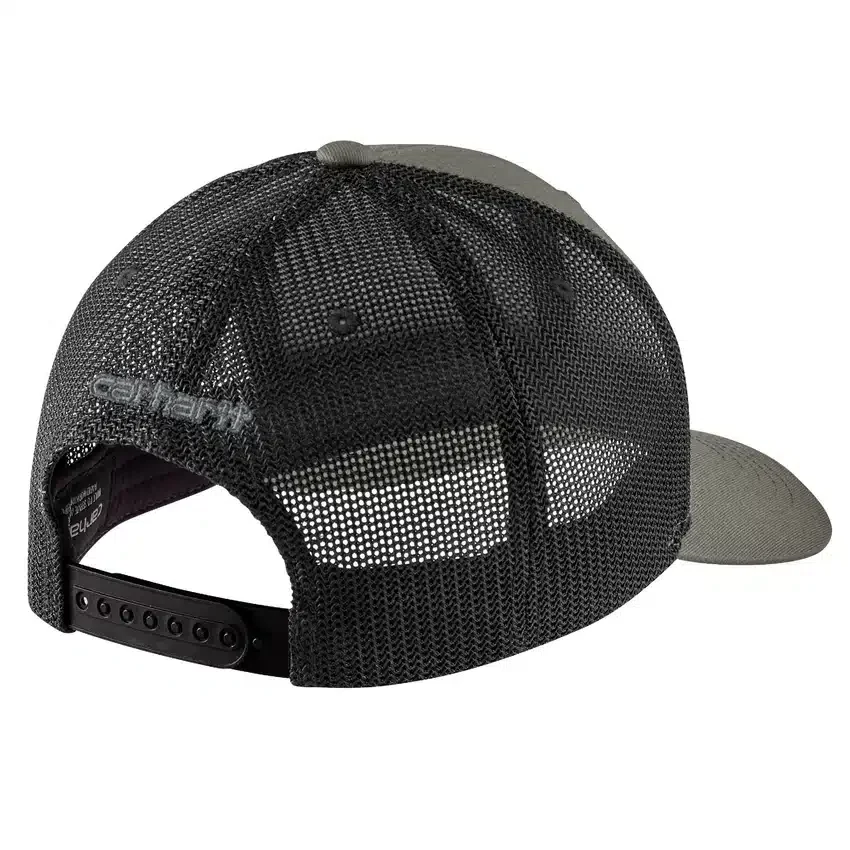 Gorra de camionero con parche con el logotipo, de sarga Rugged Flex™ y parte trasera de malla