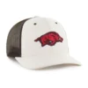 Gorra de camionero sin teñir de los Arkansas Razorbacks '47