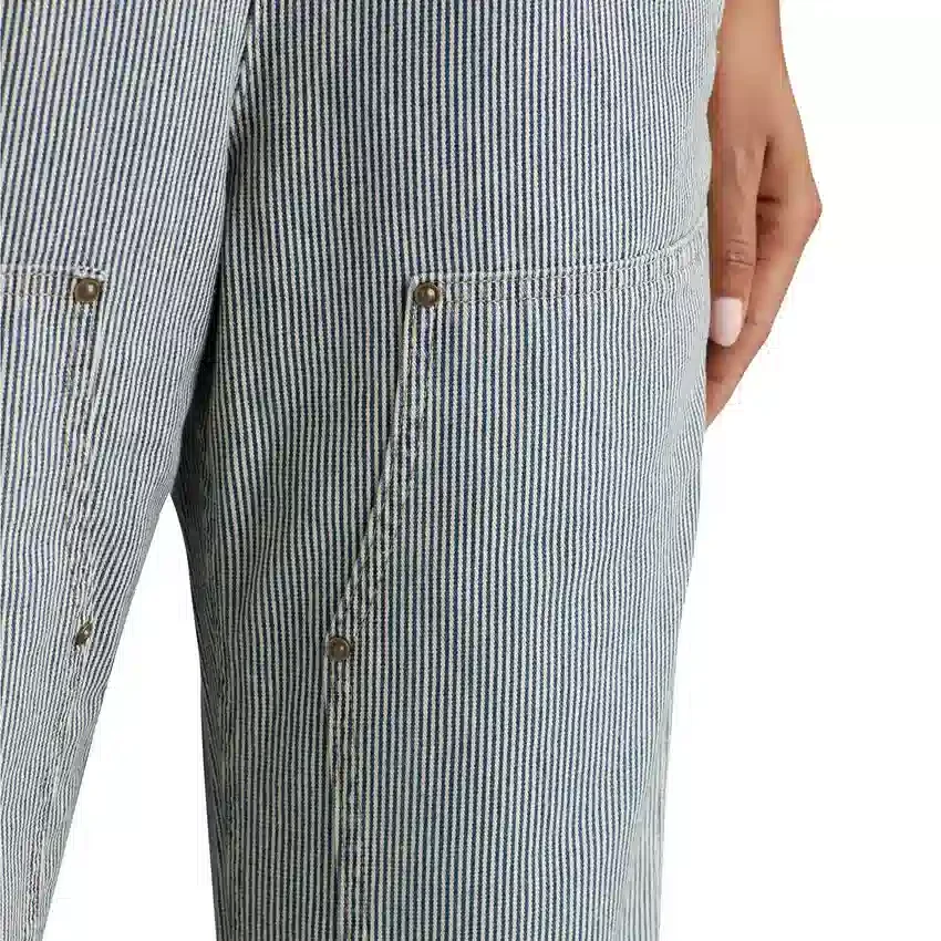 Peto vaquero con rayas de tren en forma de Bib Overall